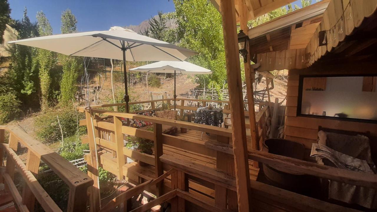 Hostal Crisol Refugio Lo Valdes Esterno foto